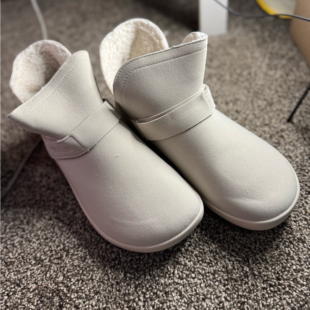 Women's Cream Ankle Boots